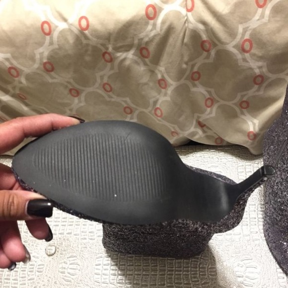 Silver shinny boots - Picture 7 of 7